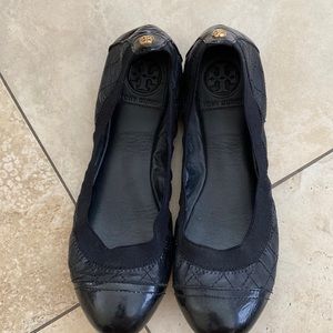 TORY BURCH Black ballerina flats